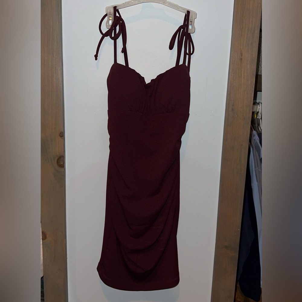 Semi Formal Dress, Small, Maroon